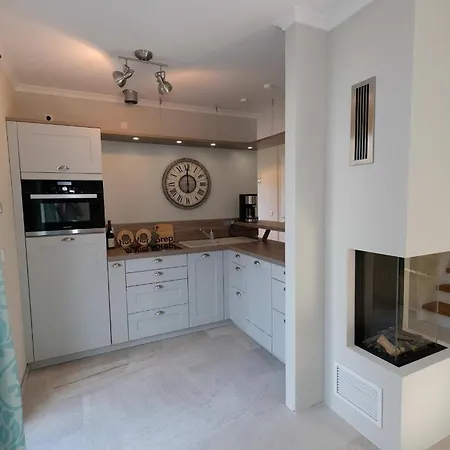 Maro بيت للعطل زنغست